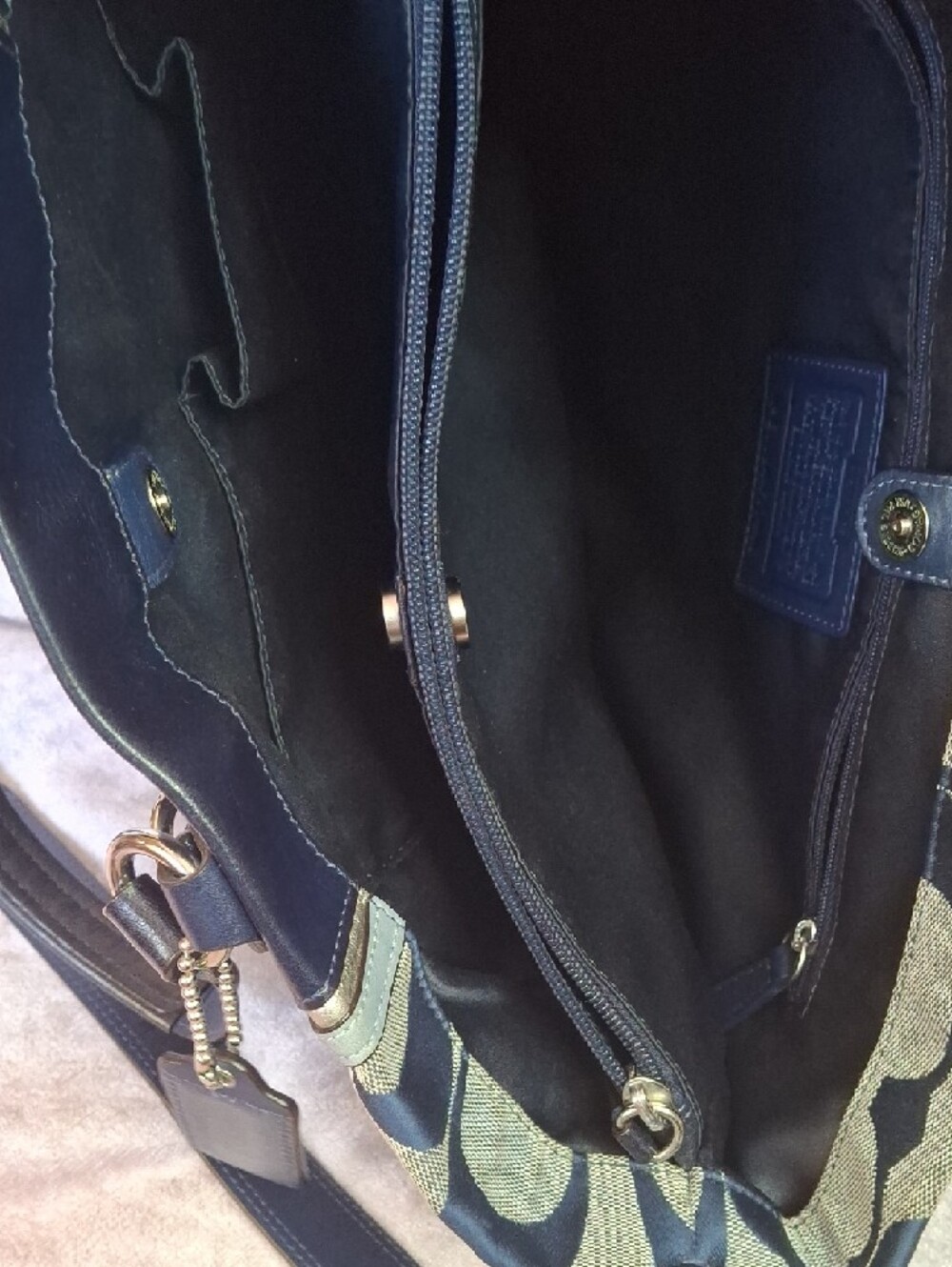 EUC COACH ASHLEY DENIM BLUE Jacquard Navy Trim Large Bag - Picture 7 of 9